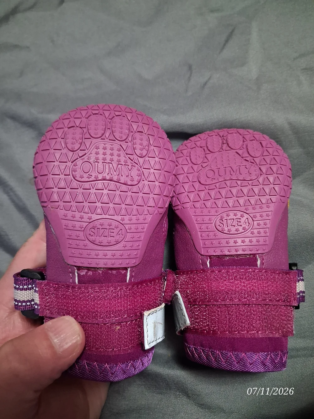 QUMY PETS Dog Boots Purple Size 4 - Set of 2 Paw Protectors Reflective